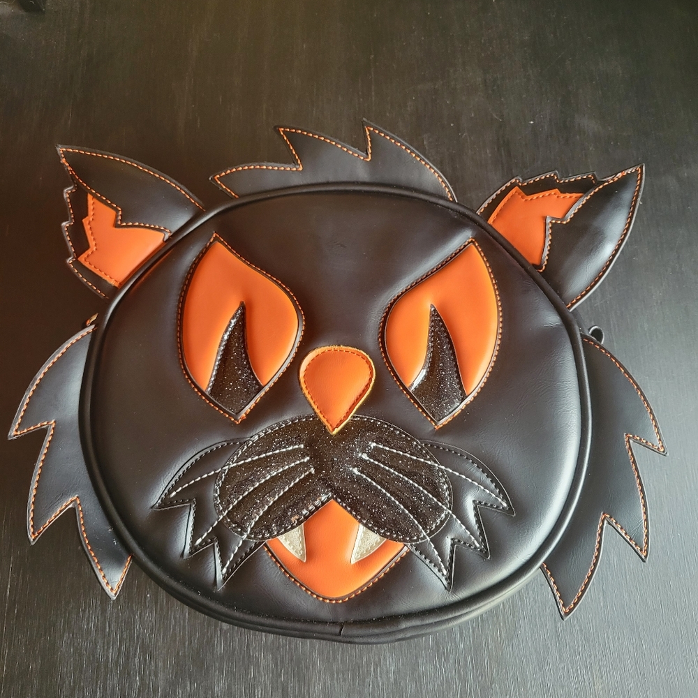 Love Pain and stitiches Pumpkin Kult Cat face crossbody purse - Picture 2 of 14